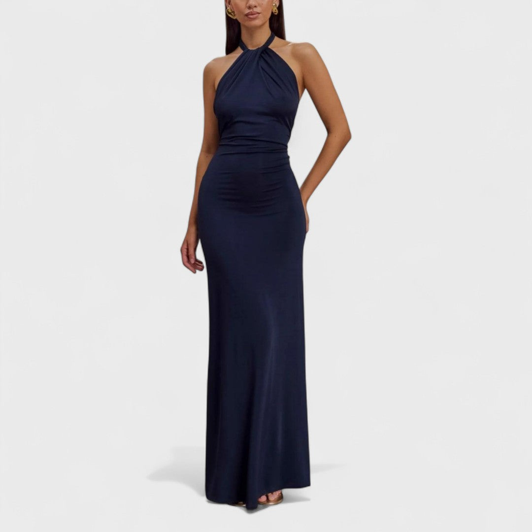 Klara – Curvy silk dress with halter neck