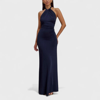 Klara – Curvy silk dress with halter neck