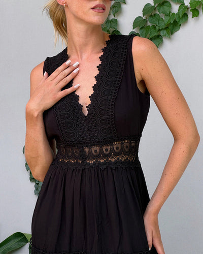 Charlotte - Handcrafted lace dress with V-neckline