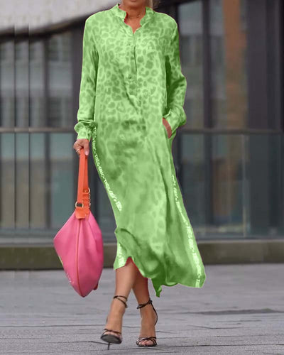 Long-sleeved dress with a leopard print slit