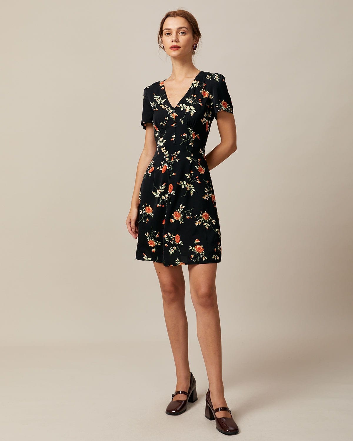 The Léa V-Neck Floral Mini
